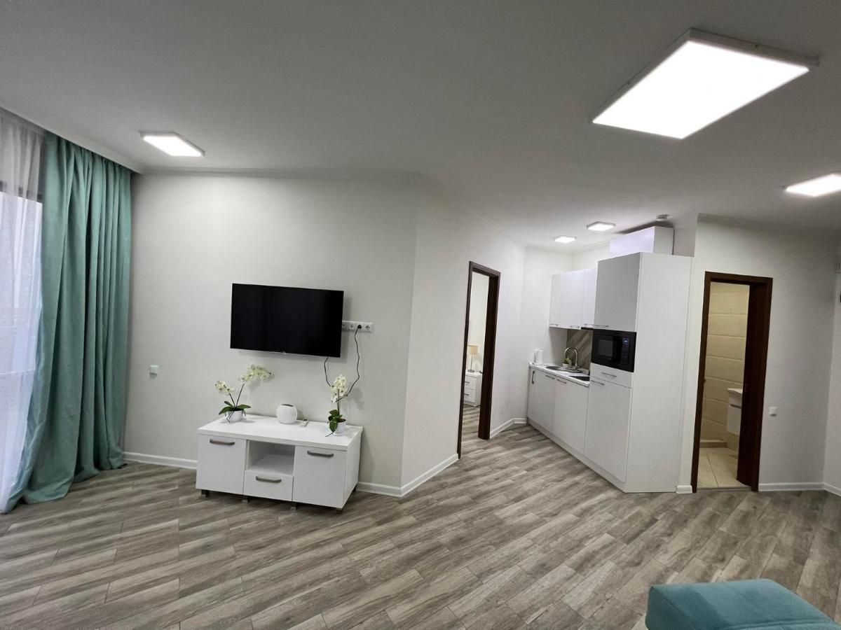 Holiday Lux Sea Towers באטומי מראה חיצוני תמונה